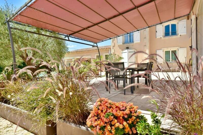 Maison à FONTVIEILLE