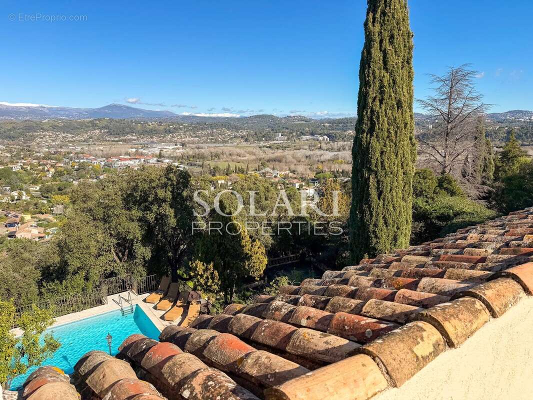 Maison à MANDELIEU-LA-NAPOULE