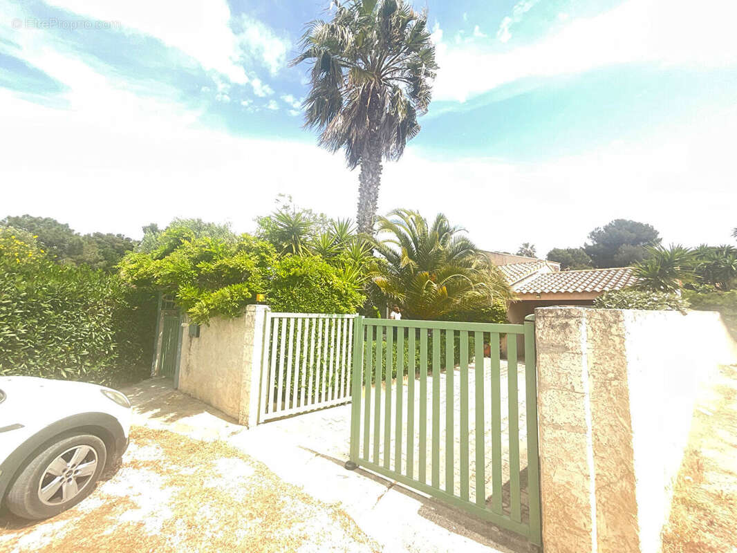 Maison à SIX-FOURS-LES-PLAGES