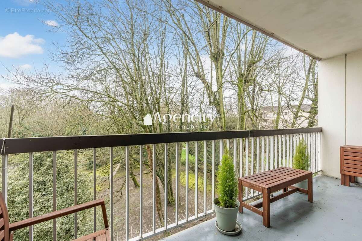 Appartement à TORCY