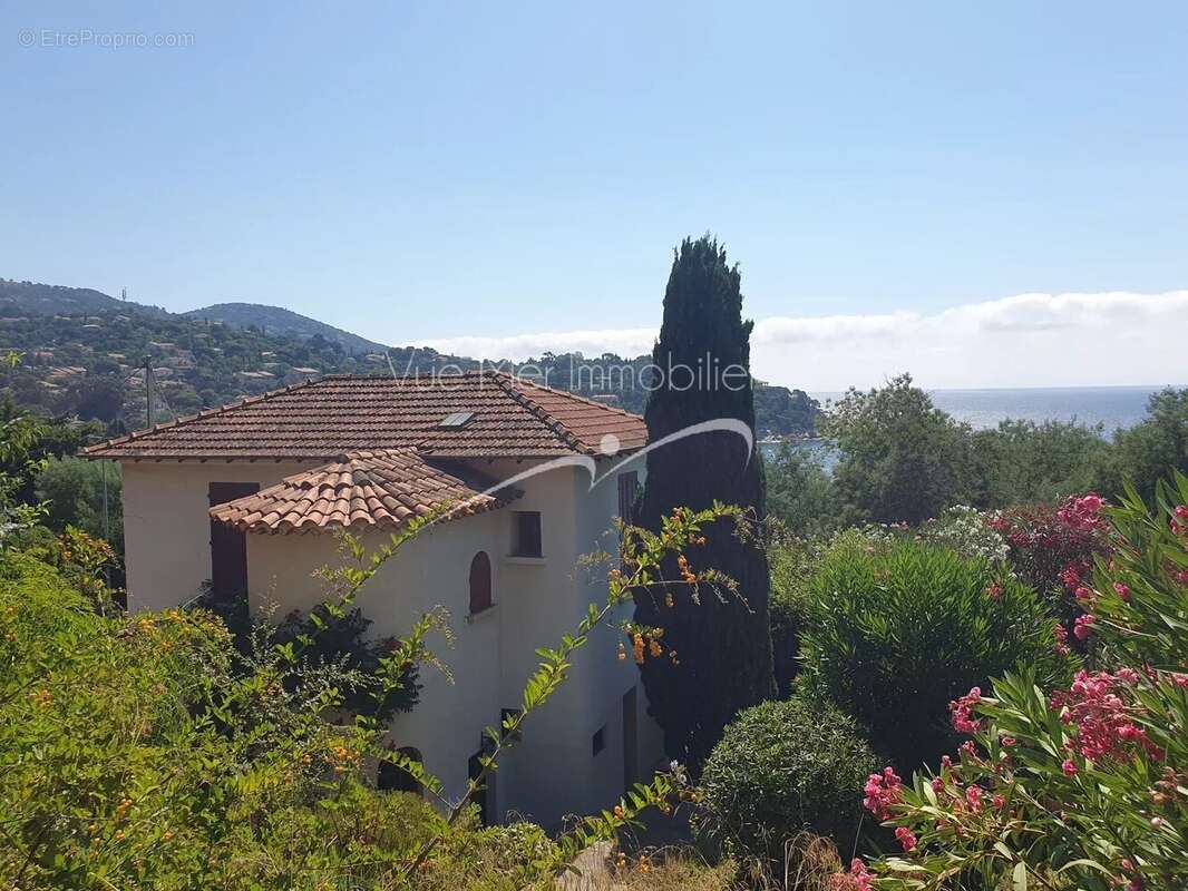 Maison à RAYOL-CANADEL-SUR-MER
