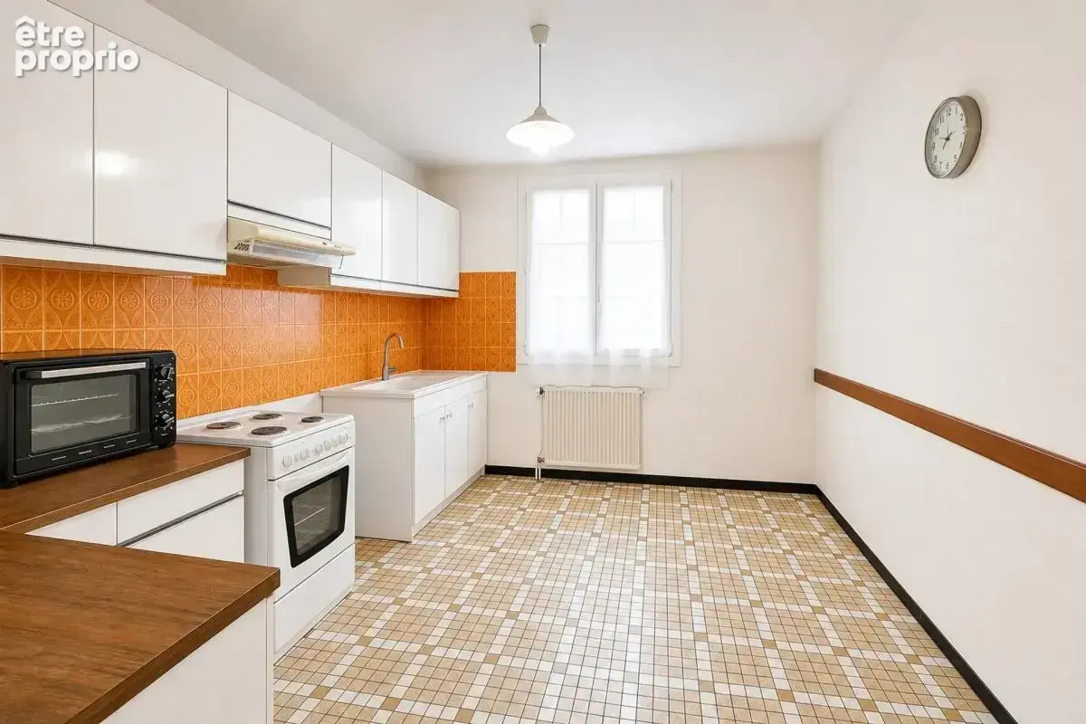 Maison à ROCHES-PREMARIE-ANDILLE