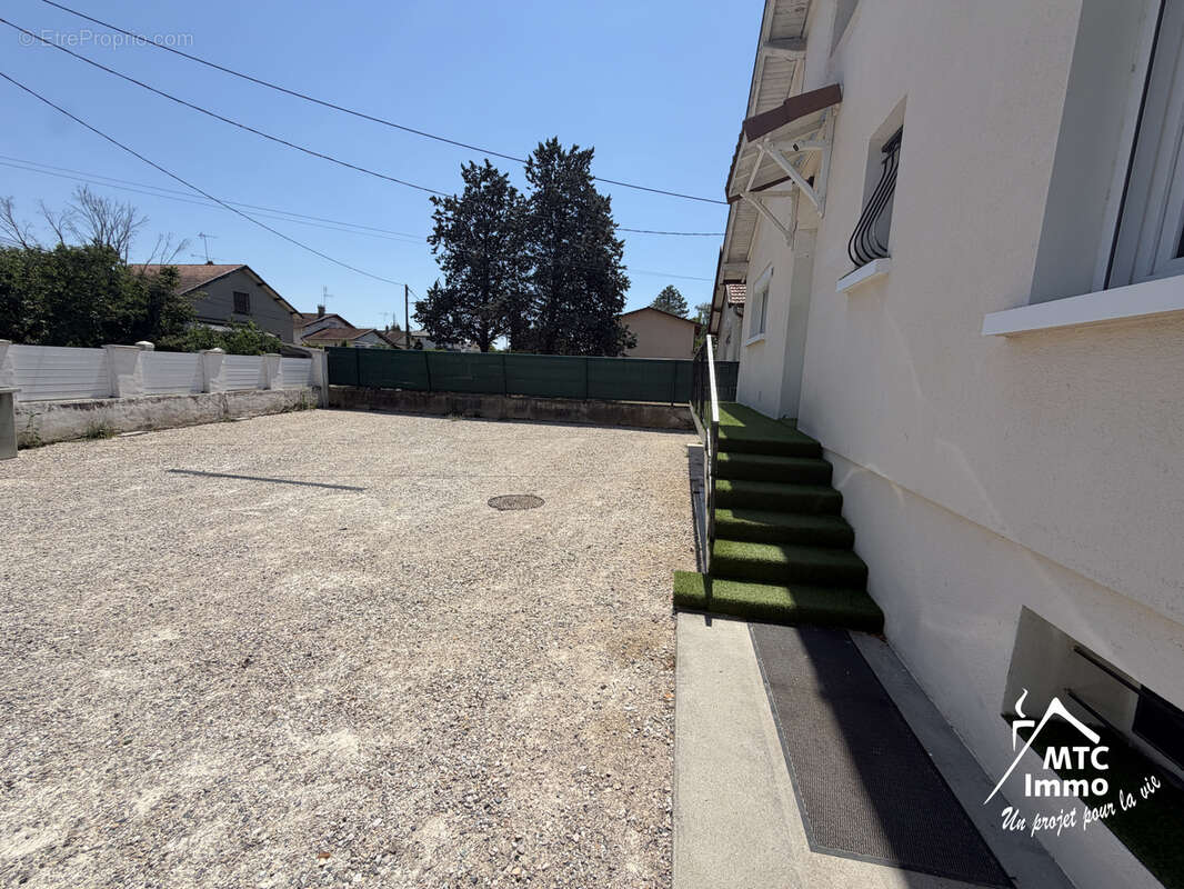 Maison 114 m2 / garage 43 m2 / terrain 700 m2 - photo 14