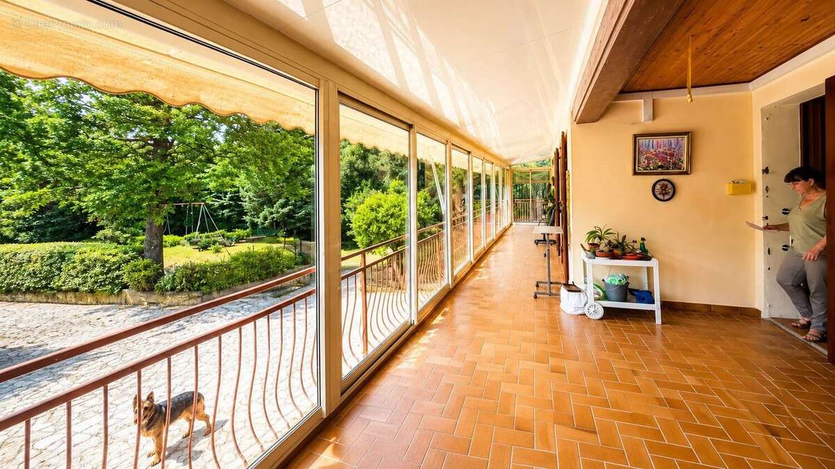 Maison à POURRIERES