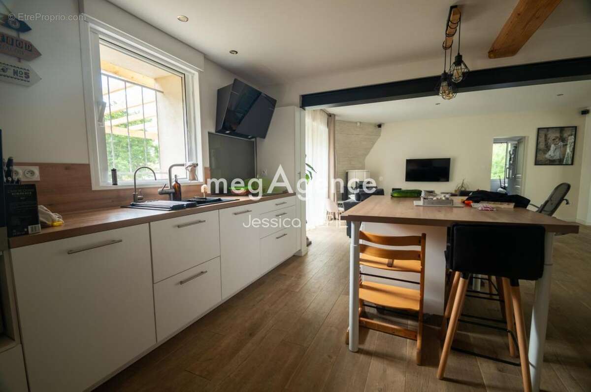 Maison à LA ROCHENARD