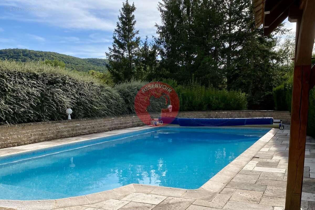 Maison à FLEUREY-SUR-OUCHE