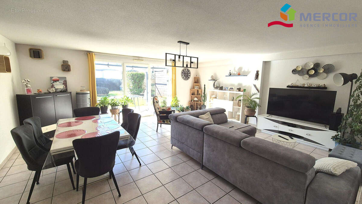 Séjour 47 m² avec accès terrasse - Maison à DACHSTEIN