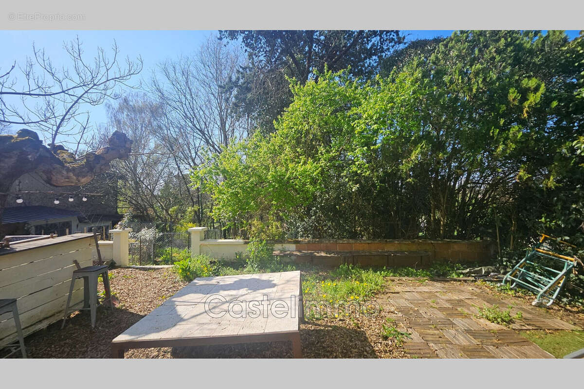 Maison à CASTELSARRASIN