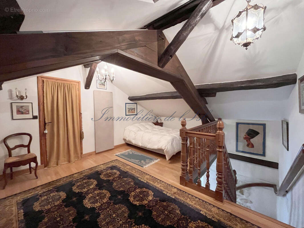 Maison à PAUSSAC-ET-SAINT-VIVIEN