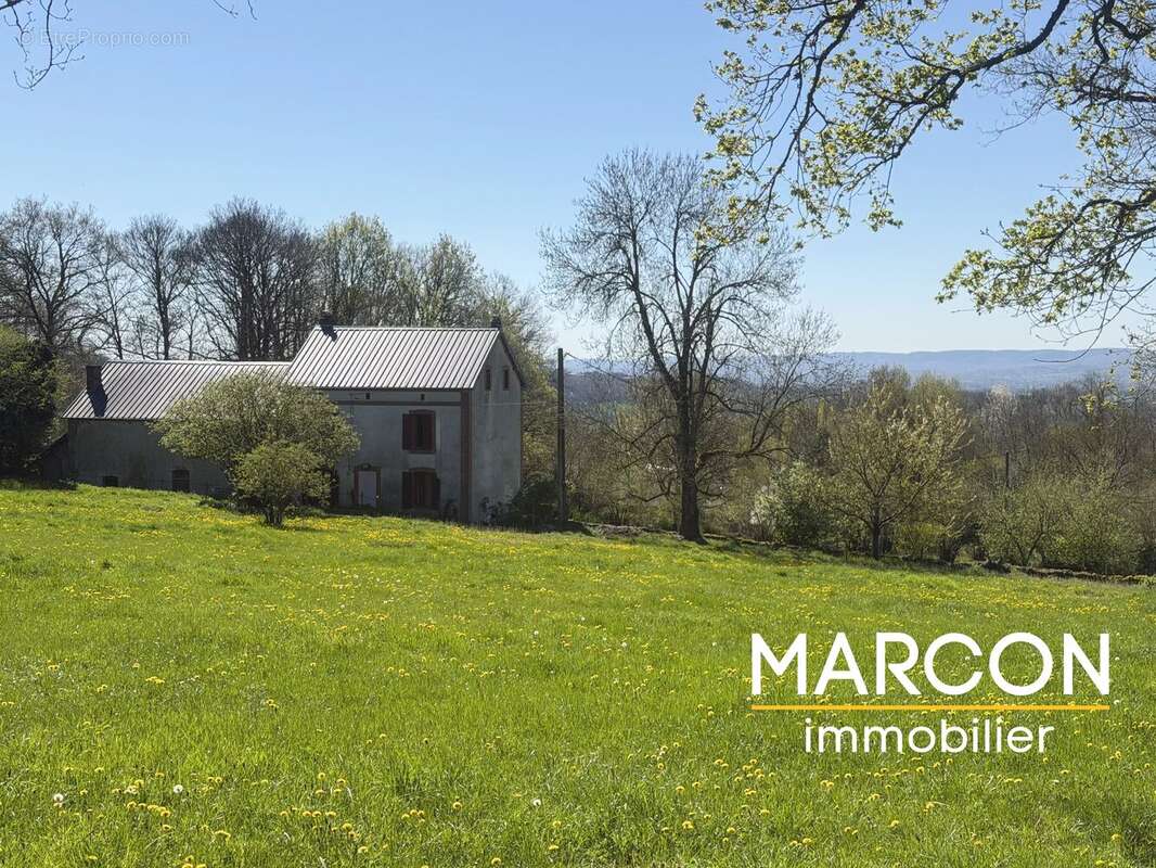 Maison à CHAMPSANGLARD