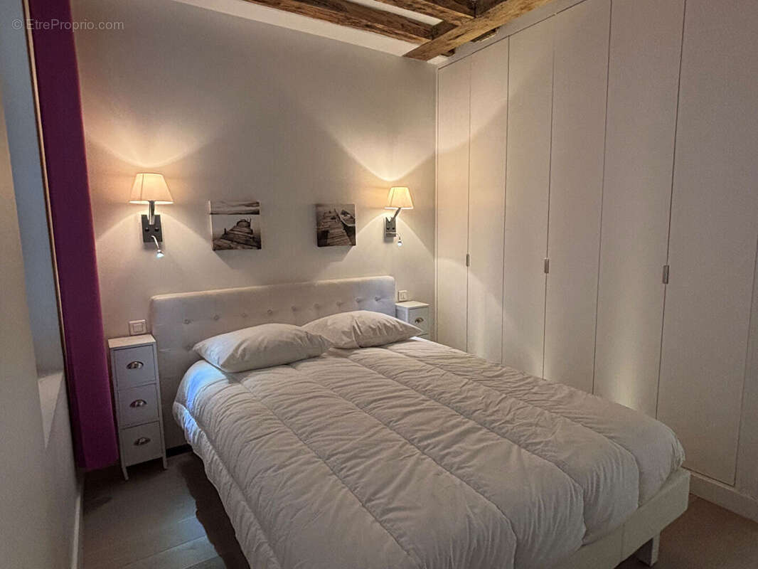 Appartement à PARIS-2E