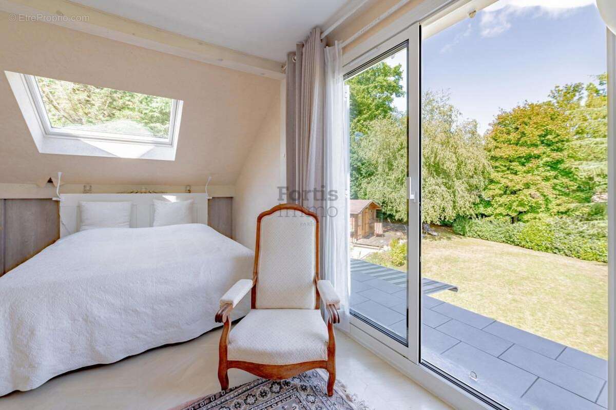 Maison à BOISSISE-LE-ROI