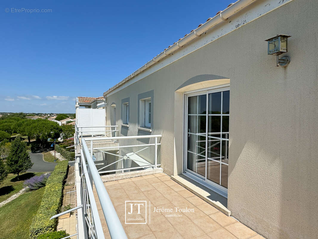 Appartement à VAUX-SUR-MER