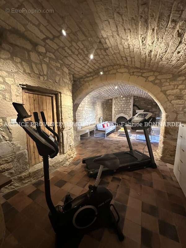 Maison à SAINT-PAUL-TROIS-CHATEAUX