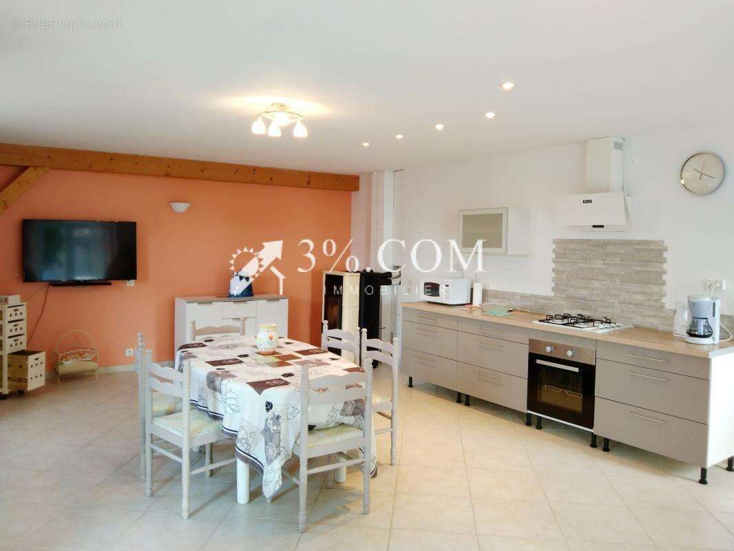 Maison de village en pierre avec terrasse et  terrain de 400 - photo 2