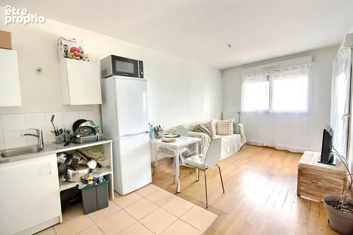 Appartement à FRESNES