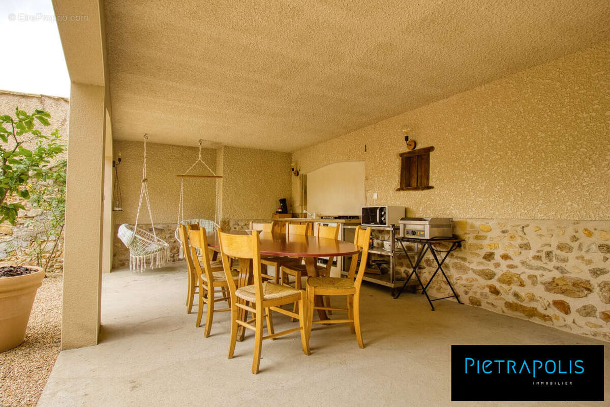 Maison 7 pièces 177 m² à vendre à Lancie (69220) - photo 2