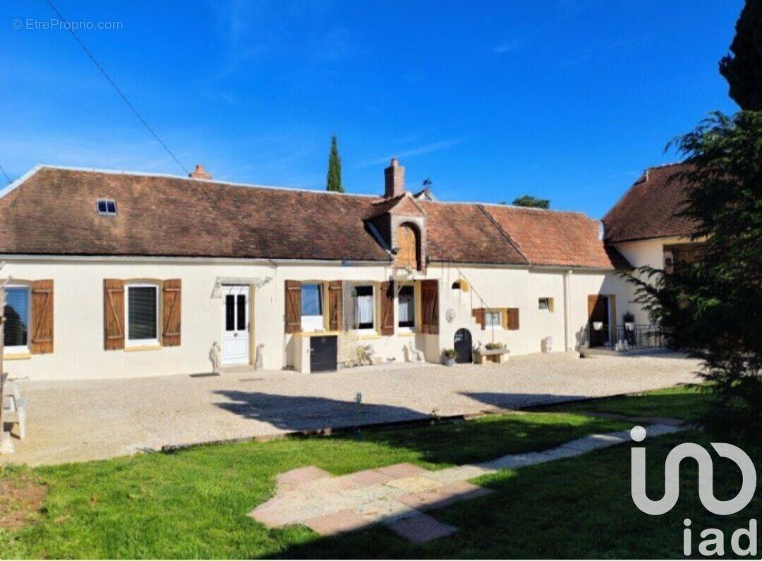 Photo 1 - Maison à SAINT-MAURICE-AUX-RICHES-HOMMES