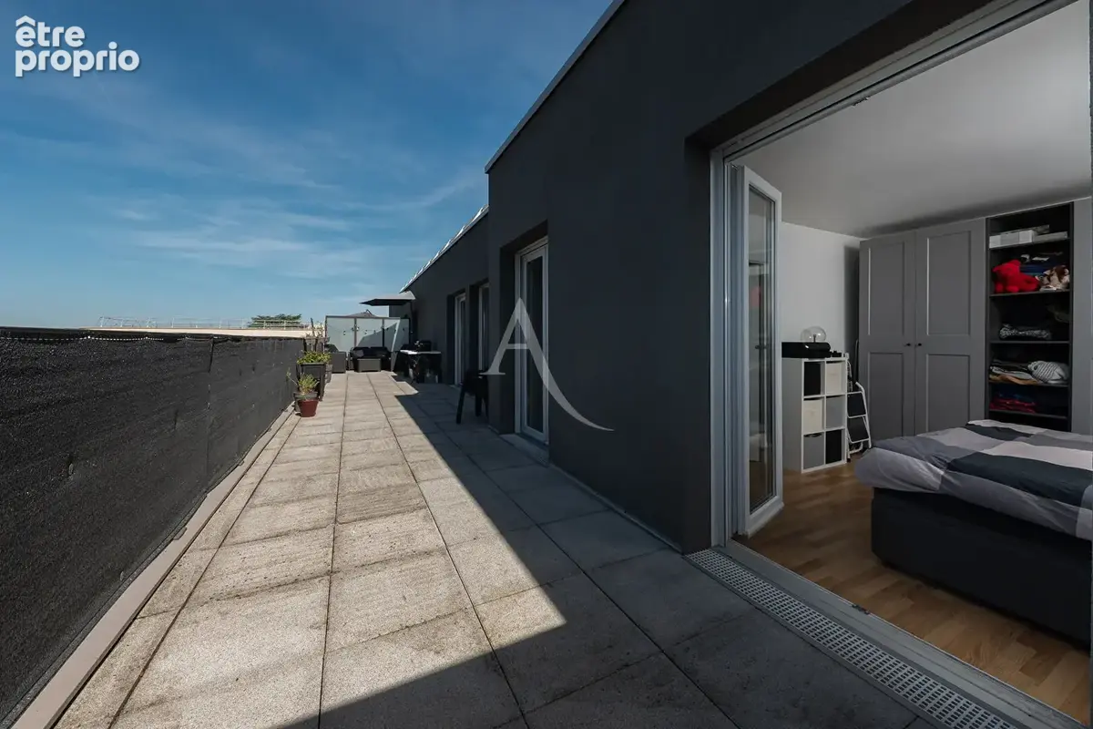 Lumineux F3 dernier étage avec grande terrasse de 40m² - photo 10