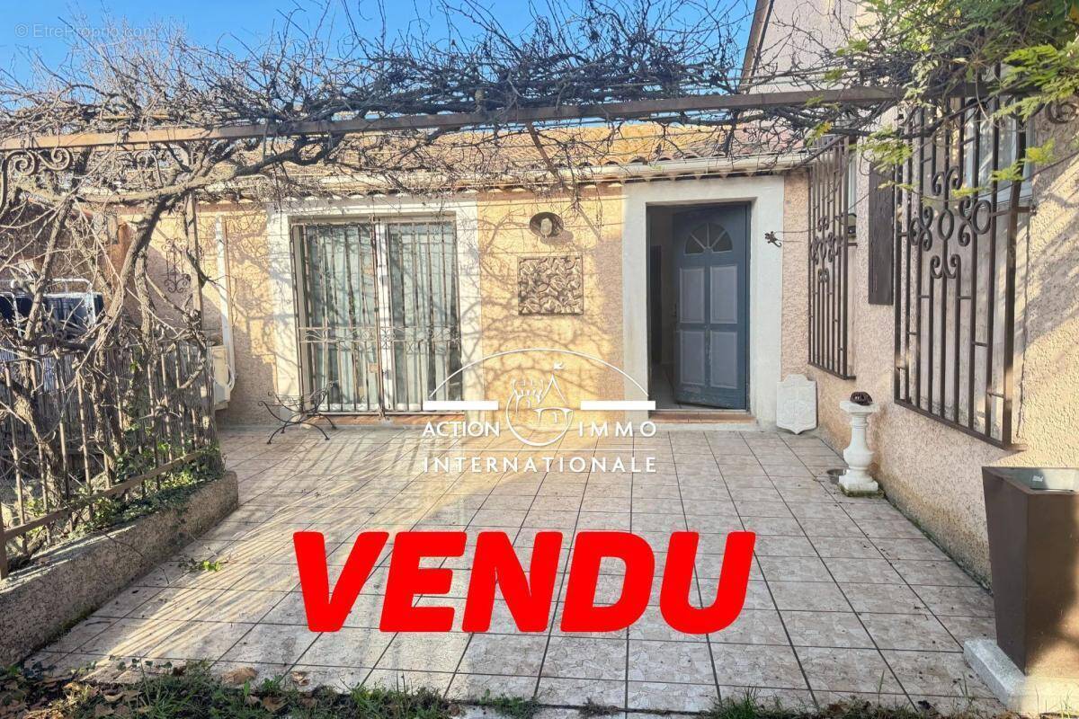 Maison à SAINT-MARTIN-DE-CRAU