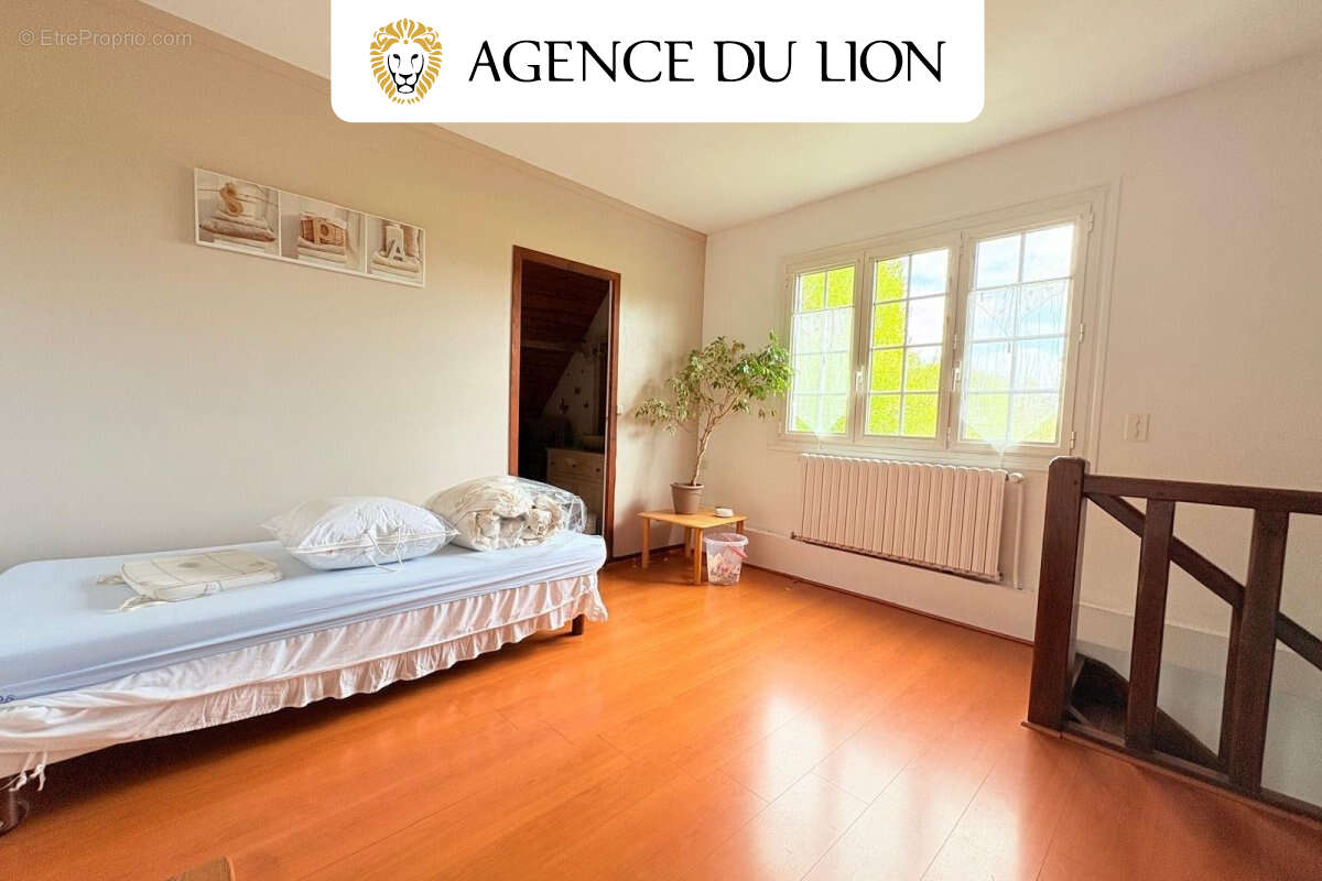 Maison à MONTREUIL