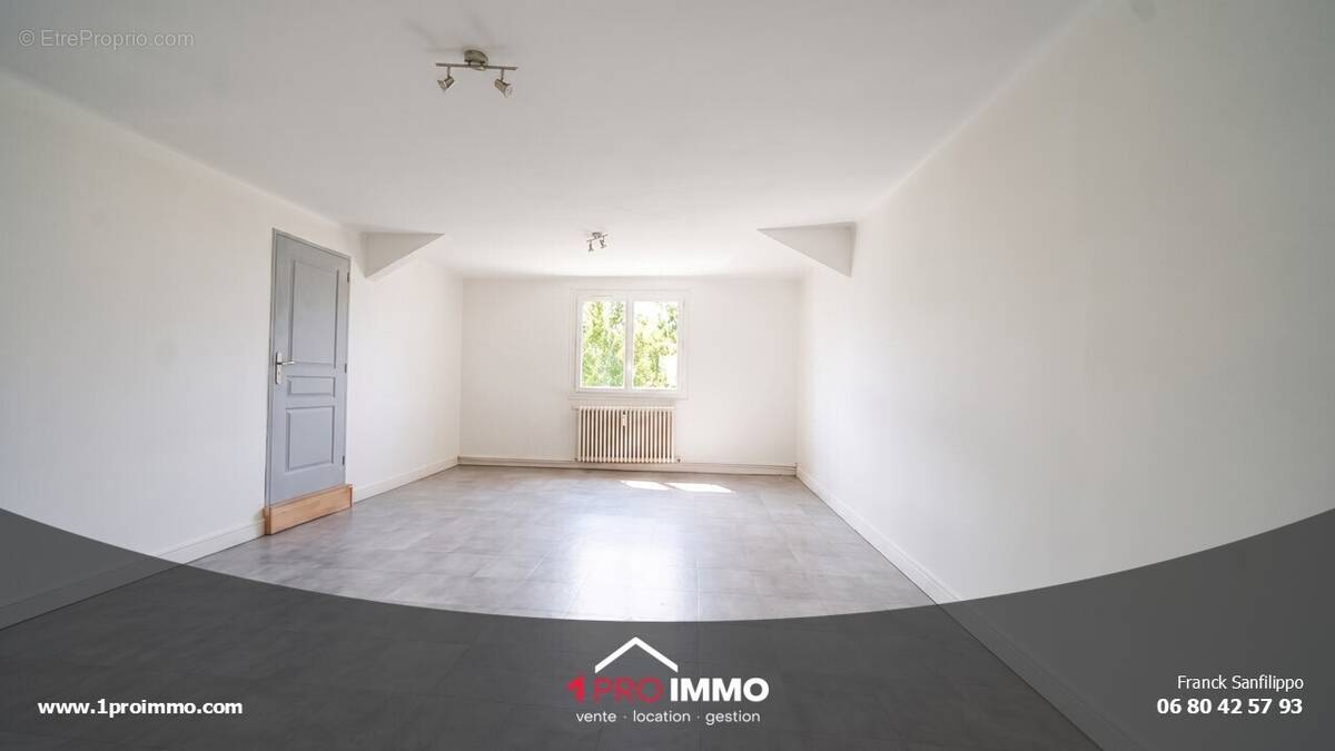 n°1 - Appartement à SAINT-EGREVE