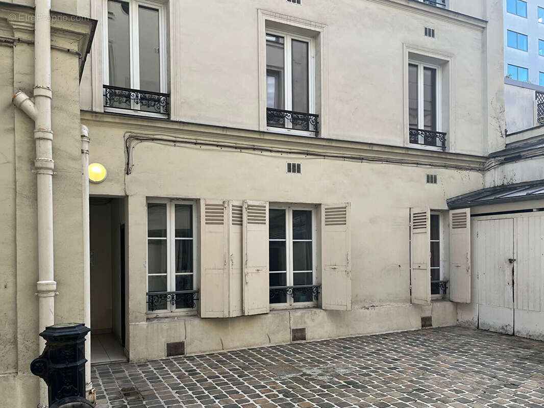 Levallois - 2 pièces - 250 000  euros fai - photo 5