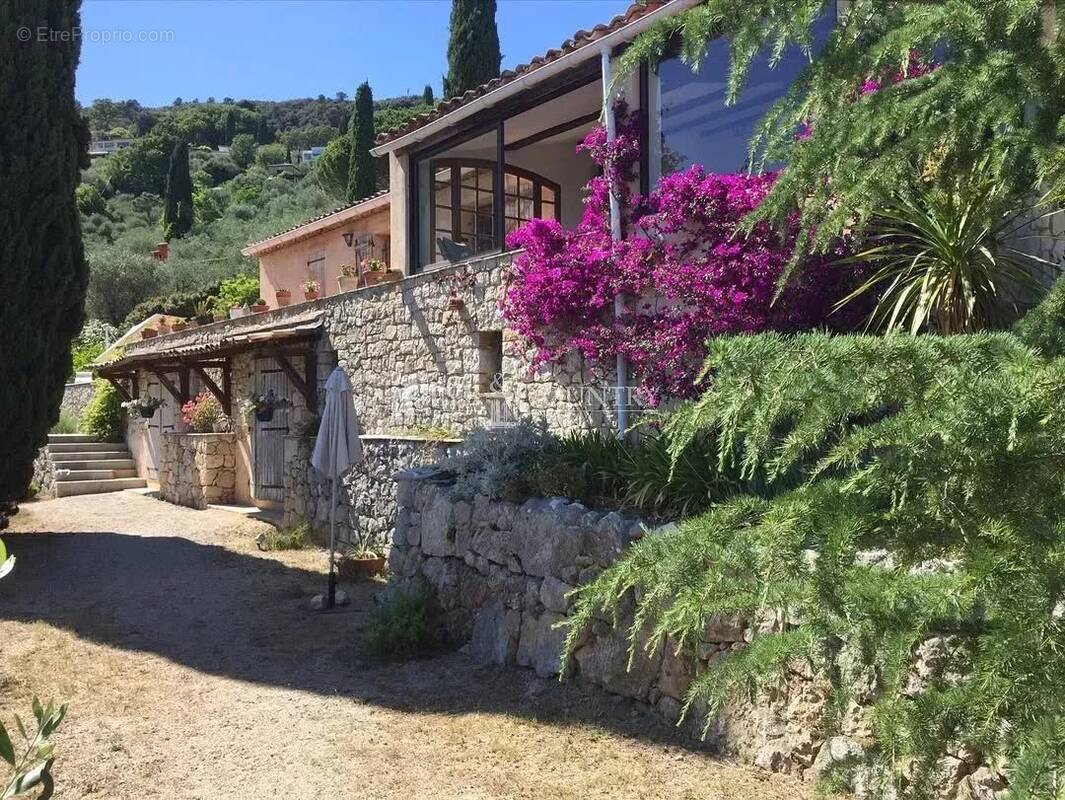 Maison à SPERACEDES