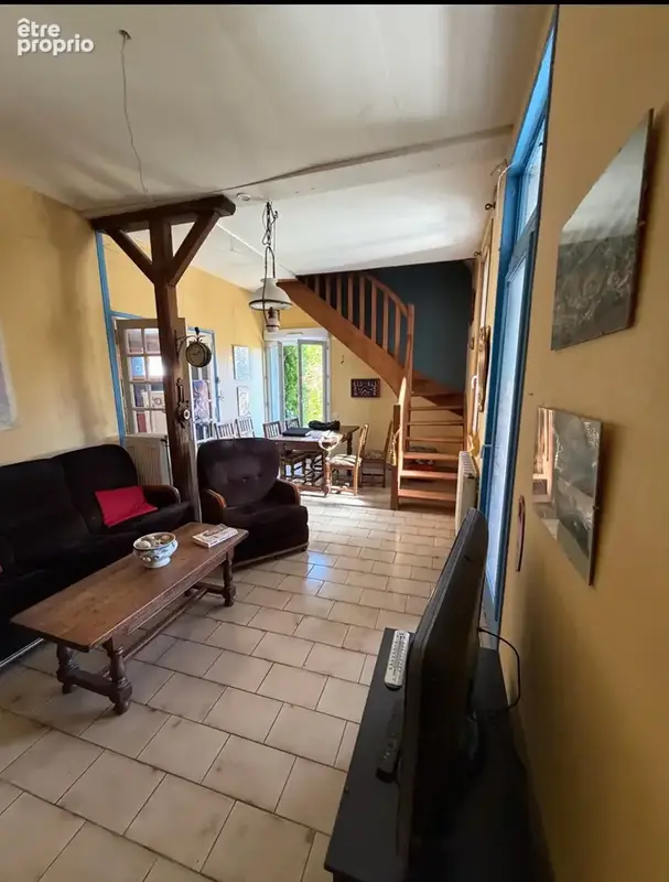 Maison de village avec ses 2 garages - photo 3
