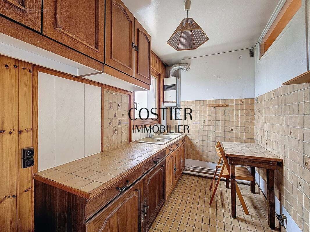 Appartement à L&#039;HAY-LES-ROSES