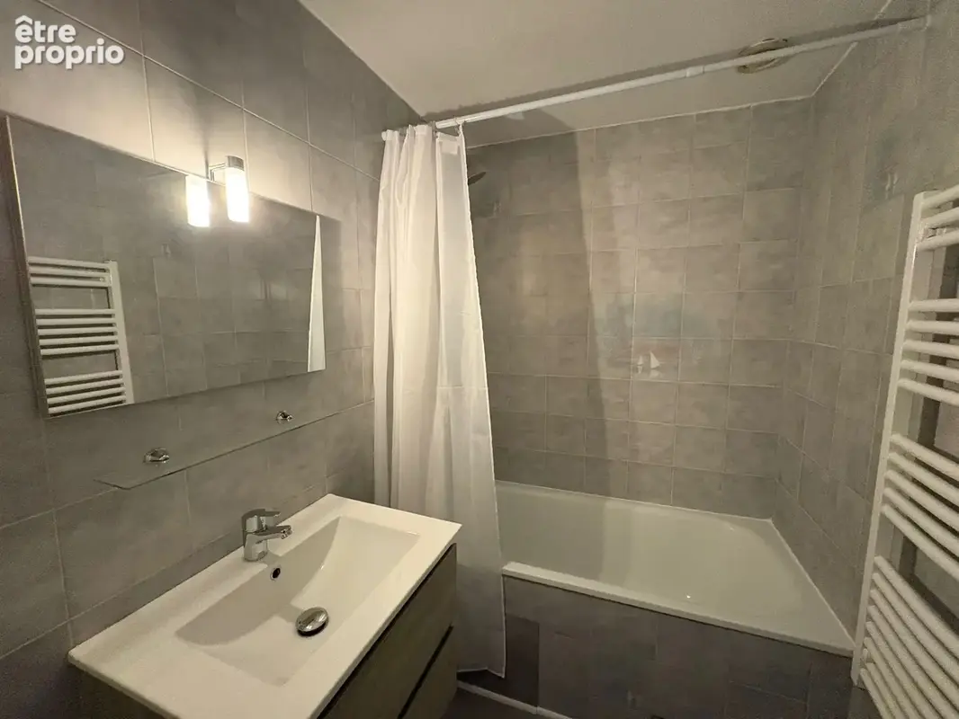 Appartement T2 en duplex rénové d'environ 44,80 m2 MARMANDE 47200 - photo 6