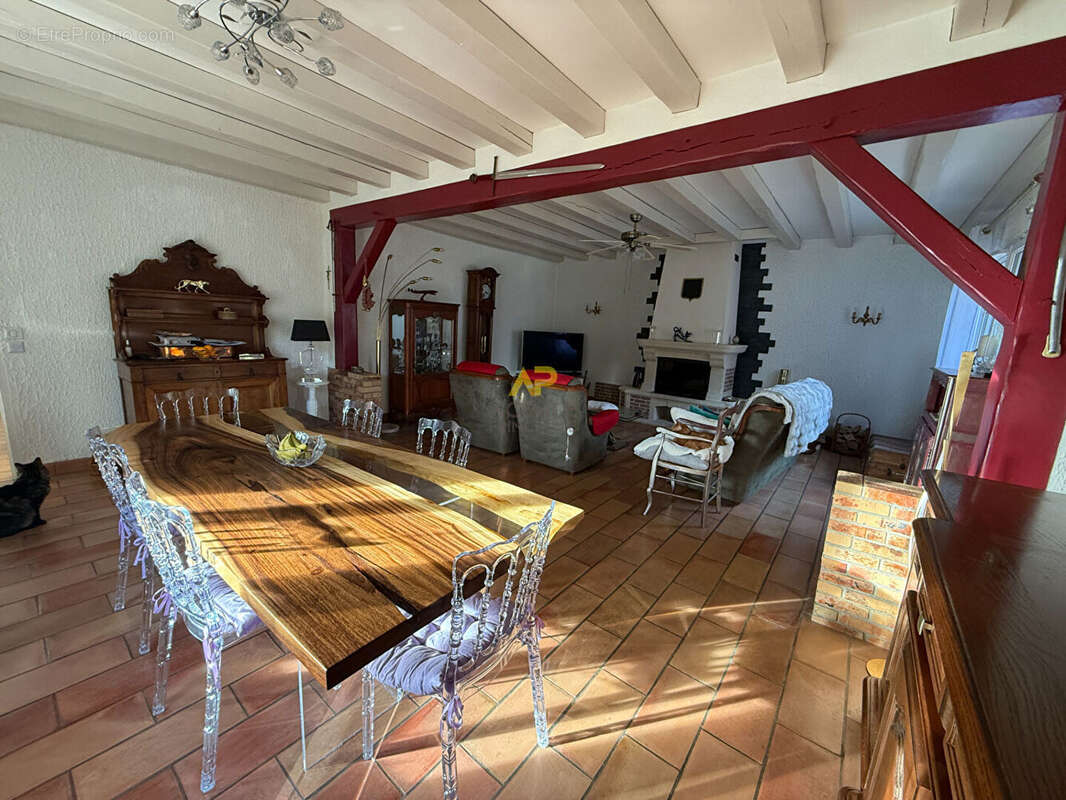 Maison à LA FRETTE-SUR-SEINE