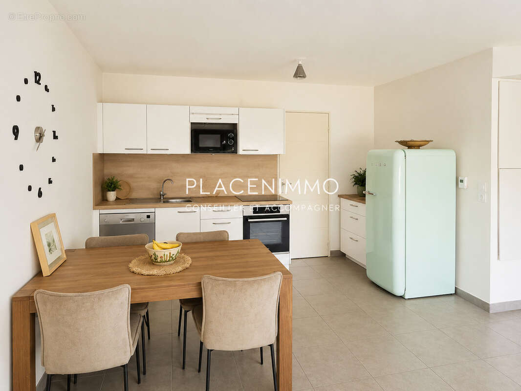 Appartement à CHARBONNIERES-LES-BAINS