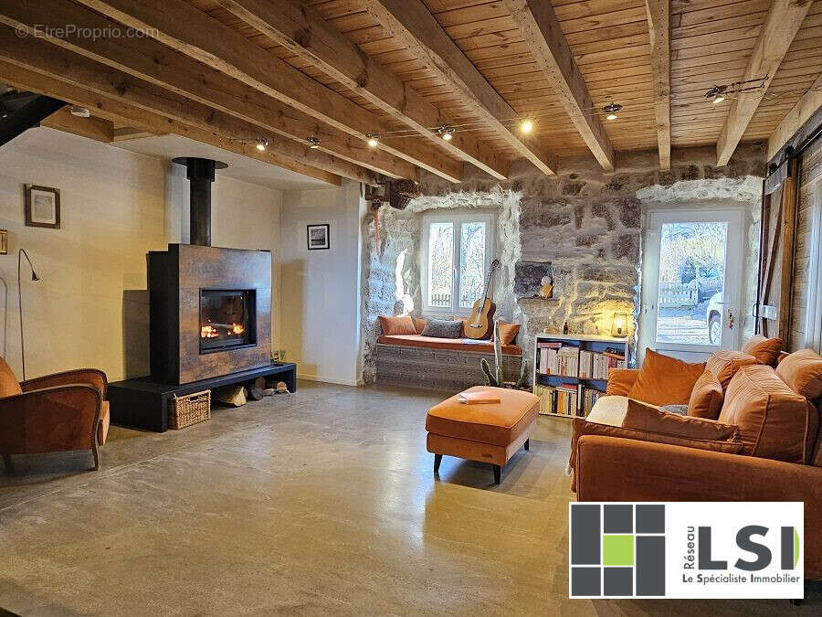 Maison à LACHAPELLE-GRAILLOUSE