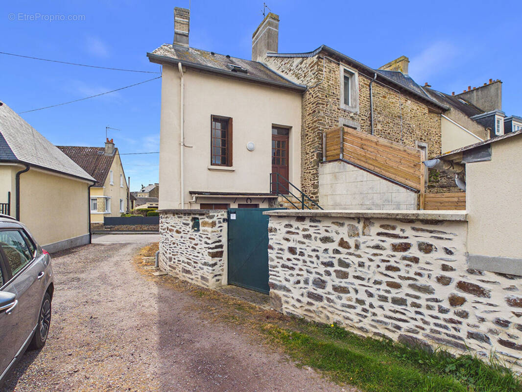 Maison à THURY-HARCOURT