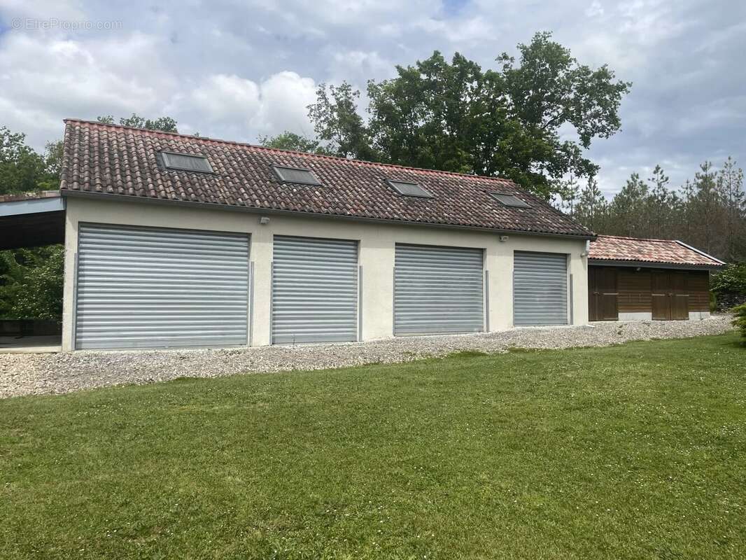 Maison à MONFLANQUIN