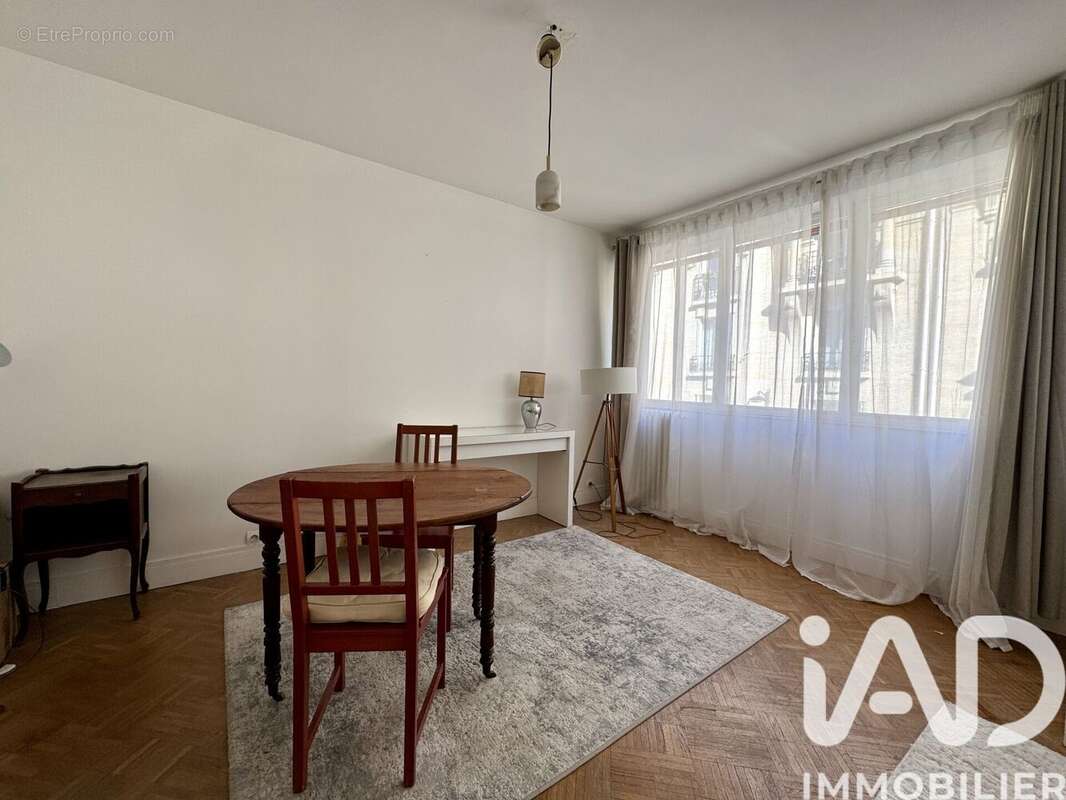 Photo 6 - Appartement à PARIS-16E