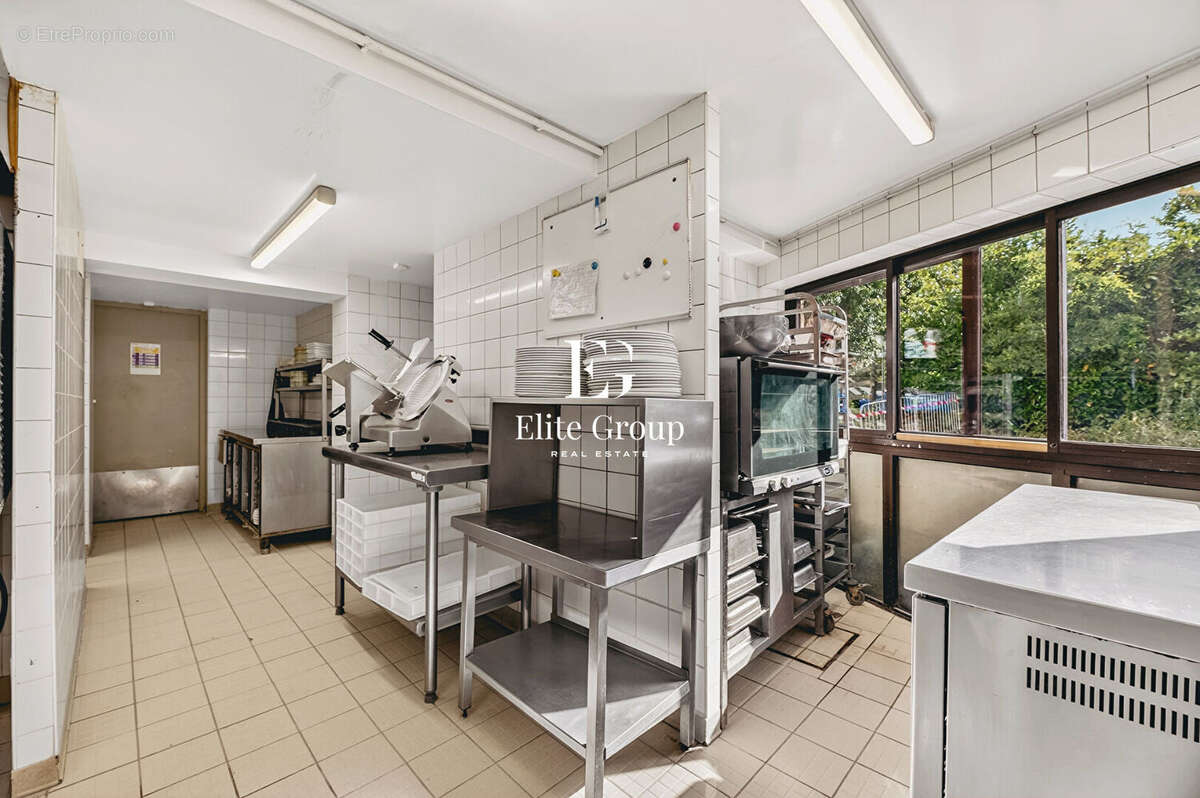 À VENDRE  Restaurant Fonds + murs à Montignac-Lascaux - photo 11
