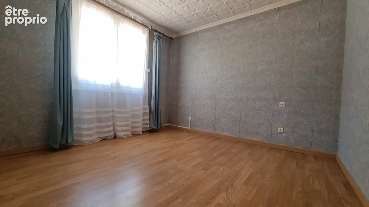 Maison familiale 4 faces  550 m² de terrain  Secteur calme et recherché - photo 11