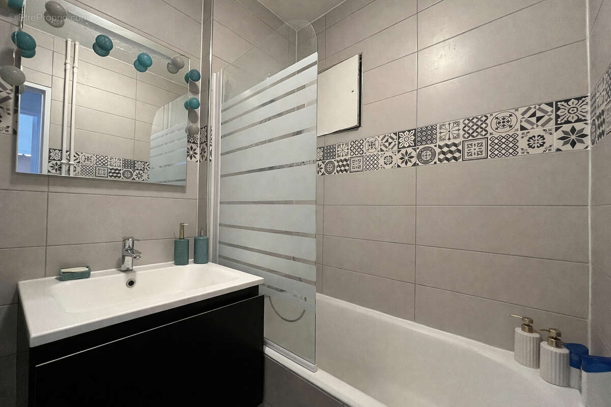 Appartement à PARIS-19E