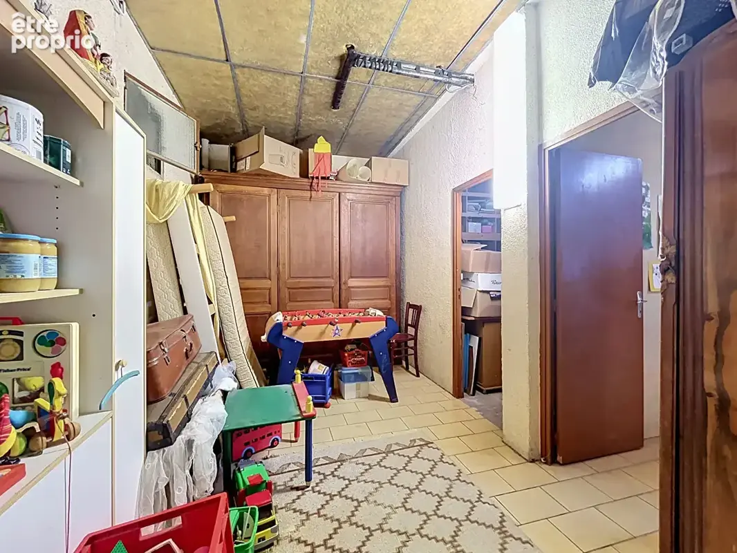A vendre : maison 6 chambres, environnement verdoyant au calme absolu, proche Cuire - photo 19