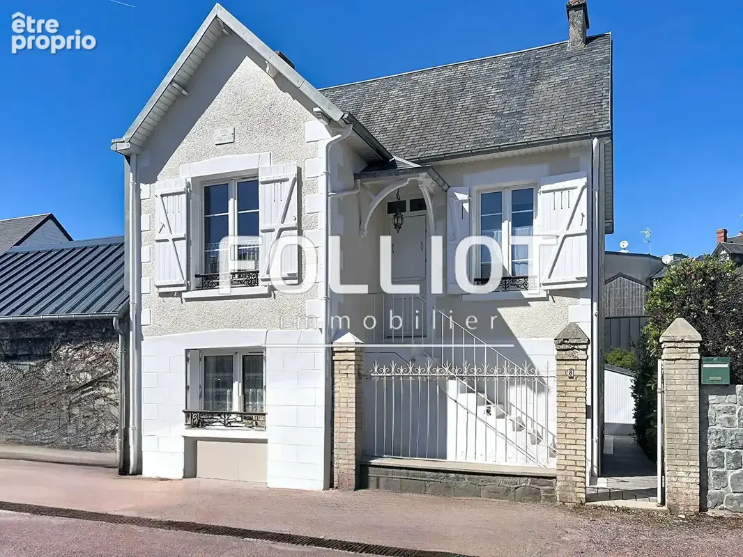 Maison à AGON-COUTAINVILLE