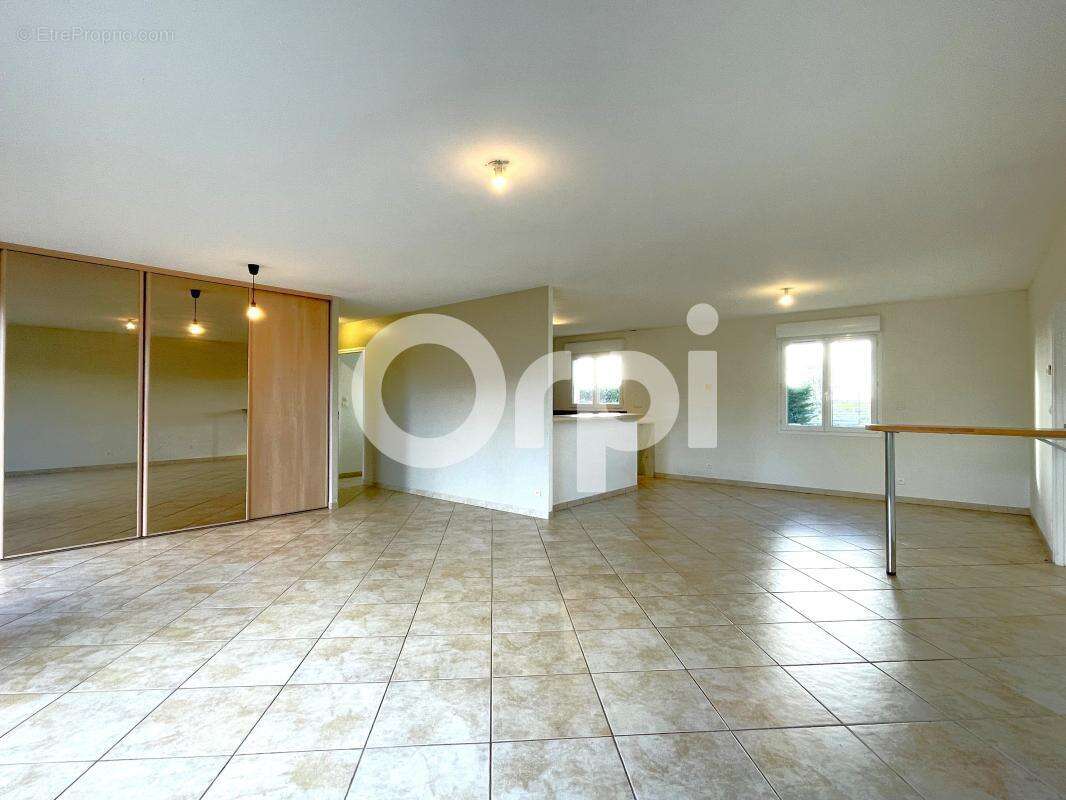 Maison à LA CROISILLE