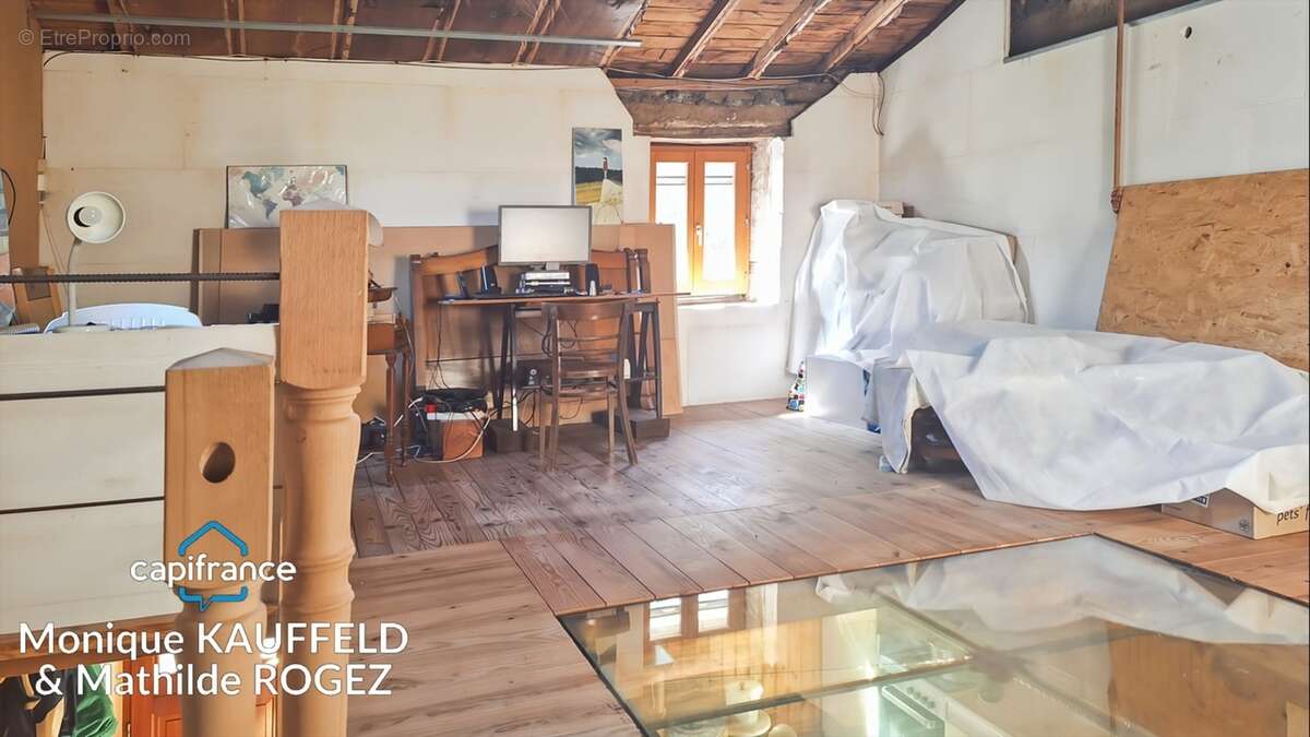 Maison à vendre 4 pièces OLLIERGUES (63) avec jardin, grange et cave - photo 10