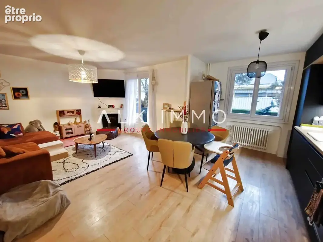 Appartement t3 de 63 m2 traversant - photo 2