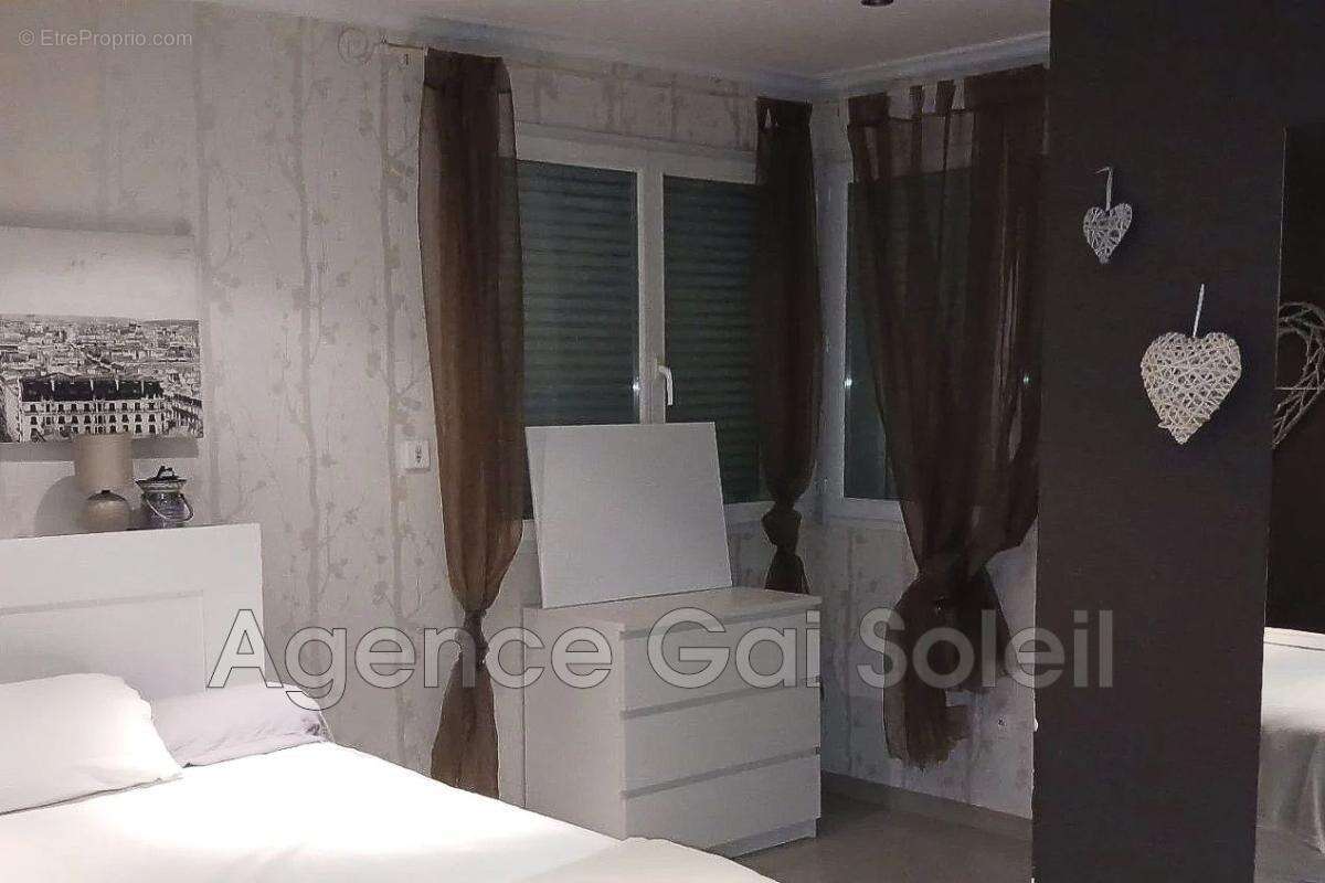 Maison à NISSAN-LEZ-ENSERUNE