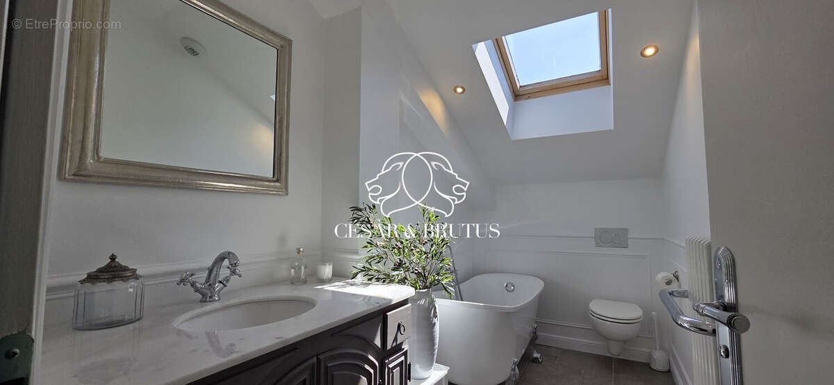 Maison à LE CHAMBON-SUR-LIGNON