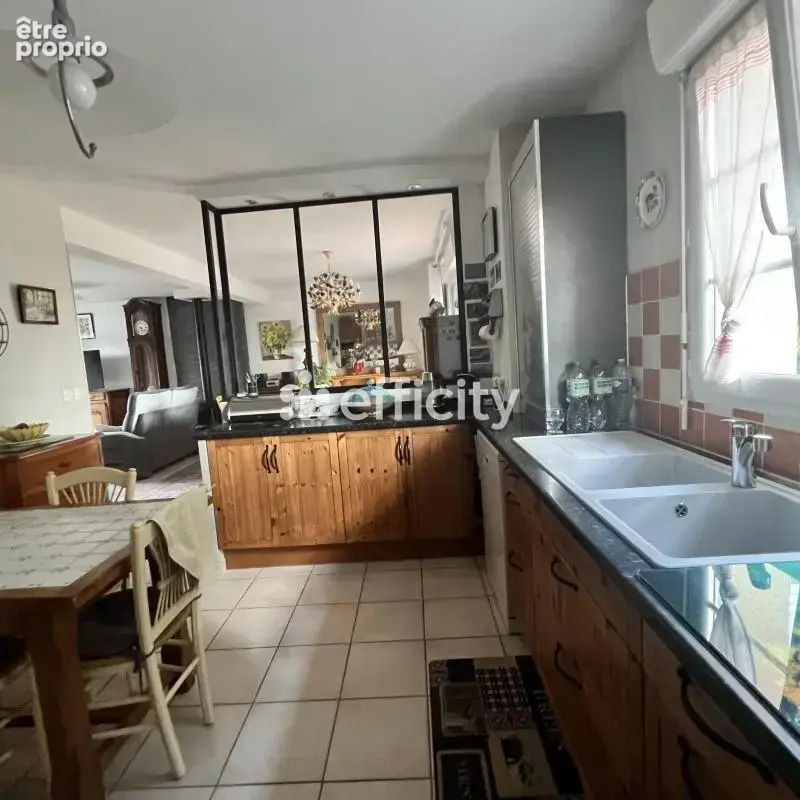 Maison 5 pièces 111 m² à vendre à Saint-Martin-Le-Beau (37270) - photo 6