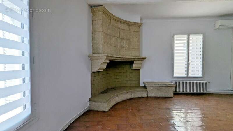 Appartement à SALON-DE-PROVENCE