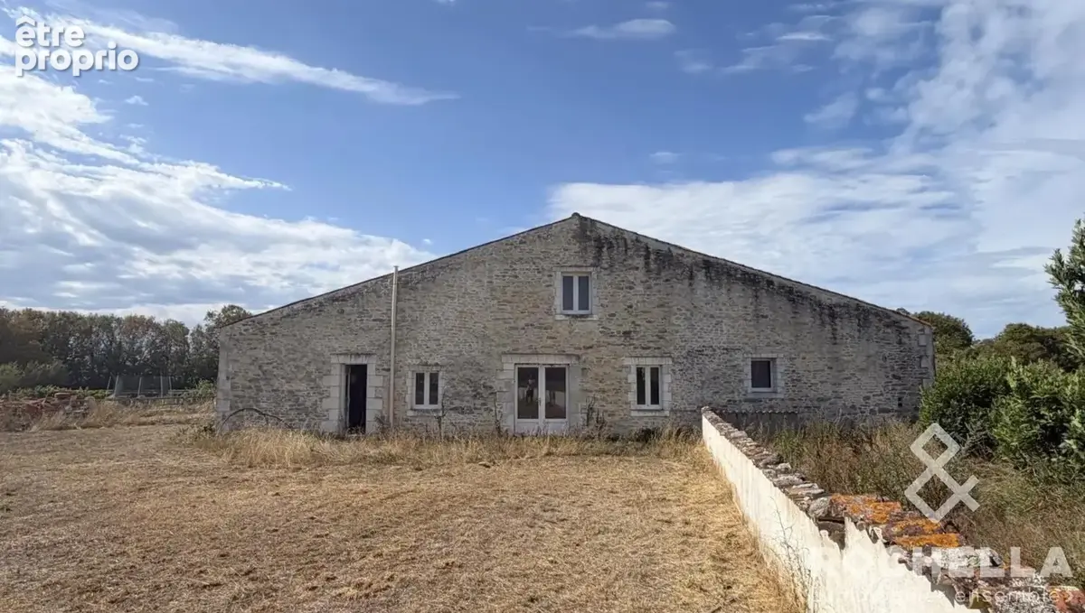 Maison à LOIRE-LES-MARAIS